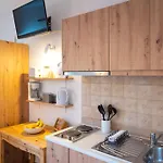 Tselios & Apartamento Kiotari