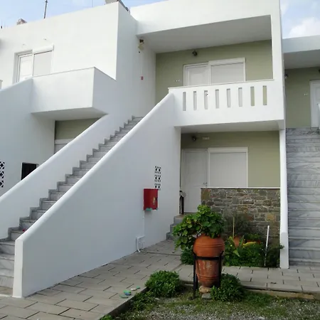Tselios & Daire Kiotari